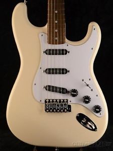 NEW Fender Exclusive Classic 70s Stratocaster VWH/Rose(ST72) FROM JAPAN/512