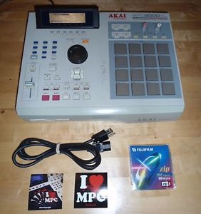 Akai MPC 2000XL 100MB ZIP Drive FULLY SERVICED MAXED RAM FREE Disk