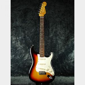 Fender Japan Exclusive Classic 60s Stratocaster 3TS guitar FROM JAPAN/512