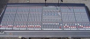 Crest HP-Eight 40 Mixing Console