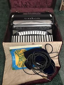 Universal Accordion