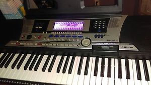 Yamaha Keyboard PSR-550 W/ STAND.   61 Key Piano So Many Instruments And Effects