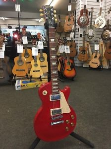 Gibson Les Paul Studio 6-String Electric Guitar - Radiant Red