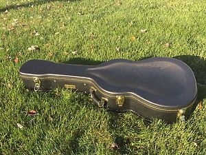 Larrivee L03r with upgraded tuners!  oooh fancy