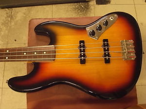 Fender Japan JB62-77FL Jazz Bass Sunburst 4-string Bass fretless 1990s Soft Case
