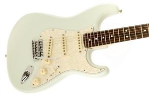 NEW Fender Deluxe Roadhouse Stratocaster, Rosewood Fingerboard, Sonic Blue/512