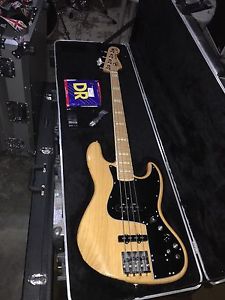 Fender Artist Marcus Miller Jazz Natural Jazz Bass Bass Guitar