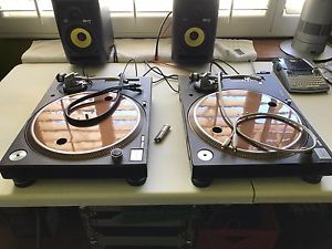 Custom Carbon Fibre Technics 1200 M3D + Black TT Skins + Road Ready Flight Cases