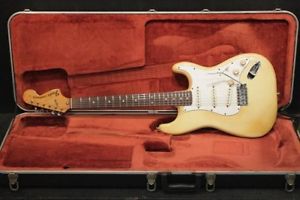 Fender '76 Stratocaster (OW/R) guitar FROM JAPAN/512