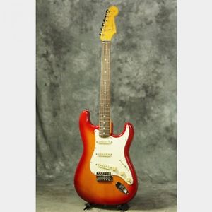NEW Fender Japan Exclusive Classic 60s Stratocaster Cherry Sunburst/512