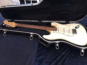 2003 Fender American Standard Stratocaster w/Case & Candy