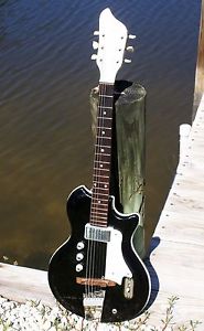 Very Rare 1966 Valco Reso-glass Cutaway Tonemaster Guitar (English Electronics)