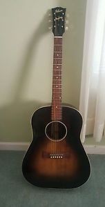 Gibson J-45 Vintage Acoustic Guitar