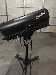 ALTMAN Satellite 1 Follow Stage Spot Light 575w 6 Colors with Stand LOW HOURS!