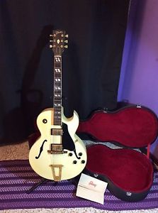 GIBSON  ES 175D Rare 1988  ALPINE WHITE  GOLD HARDWARE