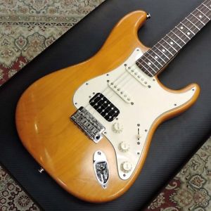 Fender Highway 1 Stratocaster HSS guitar FROM JAPAN/512