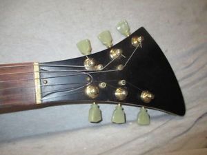 1982 GIBSON MODERNE - made in USA