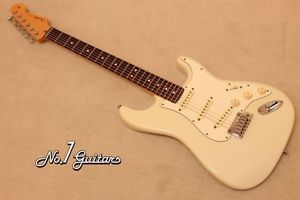 Fender Custom Shop Jeff Beck Stratocaster / 2010 guitar FROM JAPAN/512