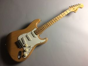 Fender Japan ST72-65 Used  w/ Gigbag