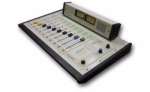BROADCAST CONSOLE RADIO FM ARRAKIS ARC-10U 10 CHANNEL MIXER (RFBROADCAST.COM)
