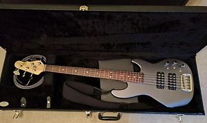 G&L USA L2500 5-String Bass (L-2500) w/Hard Case