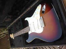 Fender USA American Stratocaster Sunburst, RW Fretboard, with Fender Hard Case
