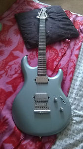 STERLING BY MUSICMAN LK100D LK 100 D LUKE GUITAR PASSIVIED