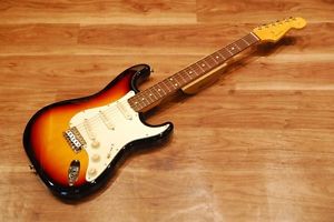 NEW Fender Japan Exclusive Classic 60s Strat 3CS 3-Color Sunburst 5251504900/512