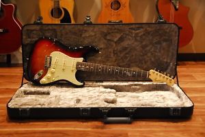 NEW Fender American Professional Stratocaster 3-Color-Sunburst FROM JAPAN/512