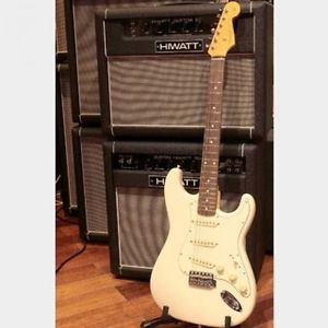 NEW Fender Japan Exclusive Classic 60s Stratocaster Vintage White FROM JAPAN/512