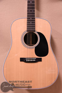 Martin D-28 Acoustic Guitar, Sitka Spruce top w Rosewood back and sides