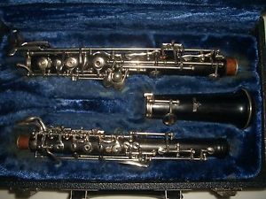 Windsor  student wood oboe with left F  Ready to play
