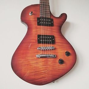 Cort Pagelli avec Seymour Slash APH1