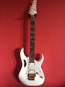 Ibanez JEM 7V WH Presitge Modell, Top
