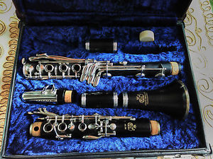 B CLARINET FULL BOEHM SYSTEM AMATI ACL 315