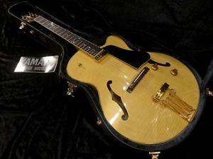 YAMAHA: Electric Guitar AEX1500 USED