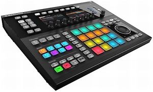 Native Instruments Maschine Studio black - XXL-Groovebox für Producer in schwarz