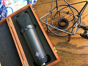Neumann U87 AI Black Matte Microphone - w/Wood box & Shockmount!