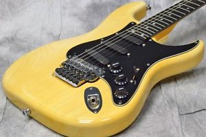 Valley Arts Custom Pro M-Series CM-377 White Bronde Electric Guitar