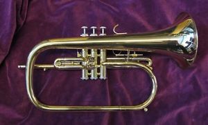 Pre-Owned Getzen Capri Flugelhorn in Gold Lacquer - Free Shipping Worldwide.