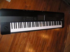 Korg Krome 88 Keyboard Synthesizer, music workstation