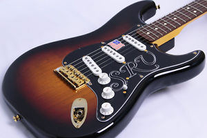 Fender Stevie Ray Vaughan SRV Stratocaster 3-Color Sunburst guitar, y1007