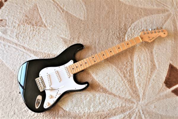 Fender ST-62 Stratocaster Black E-Guitar Free Shipping