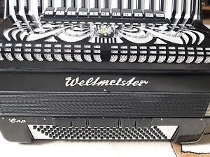 Akkordeon Weltmeister Caprise 120 Bass . 4 Chörig .Super Zustand .