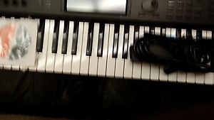 KORG KROME 61 Music Workstation MINT!