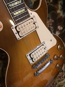 Gibson les paul 1960 classic Honeyburst Dimarzio 36th Ann. Pickups And Upgrades