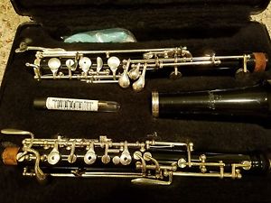 USED Selmer Oboe Student Model 1492B, mint Condition, with Reed