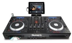 Numark MIXDECK QUAD UNIVERSAL DJ SYSTEM