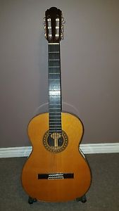 TAMA TC-8 VINTAGE CLASSICAL GUITAR - RARE