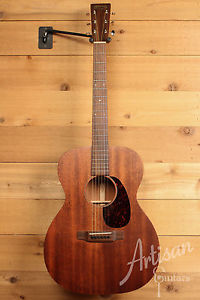 Martin 000-15M Guitar Solid Mahogany with Satin Finish Pre-Owned 2015